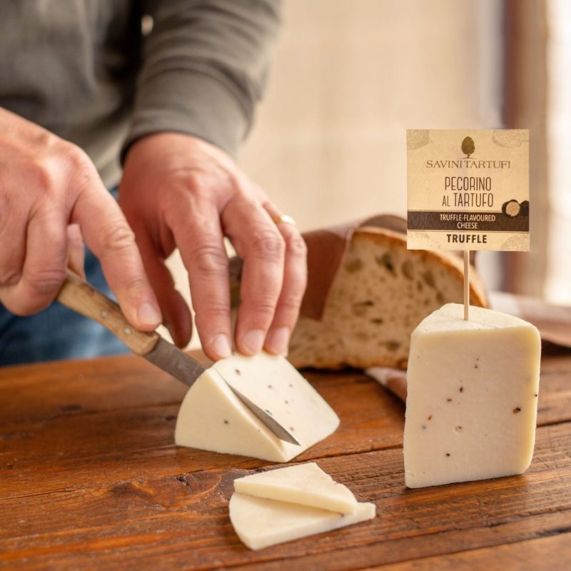 PECORINO AL TARTUFO GR. 125